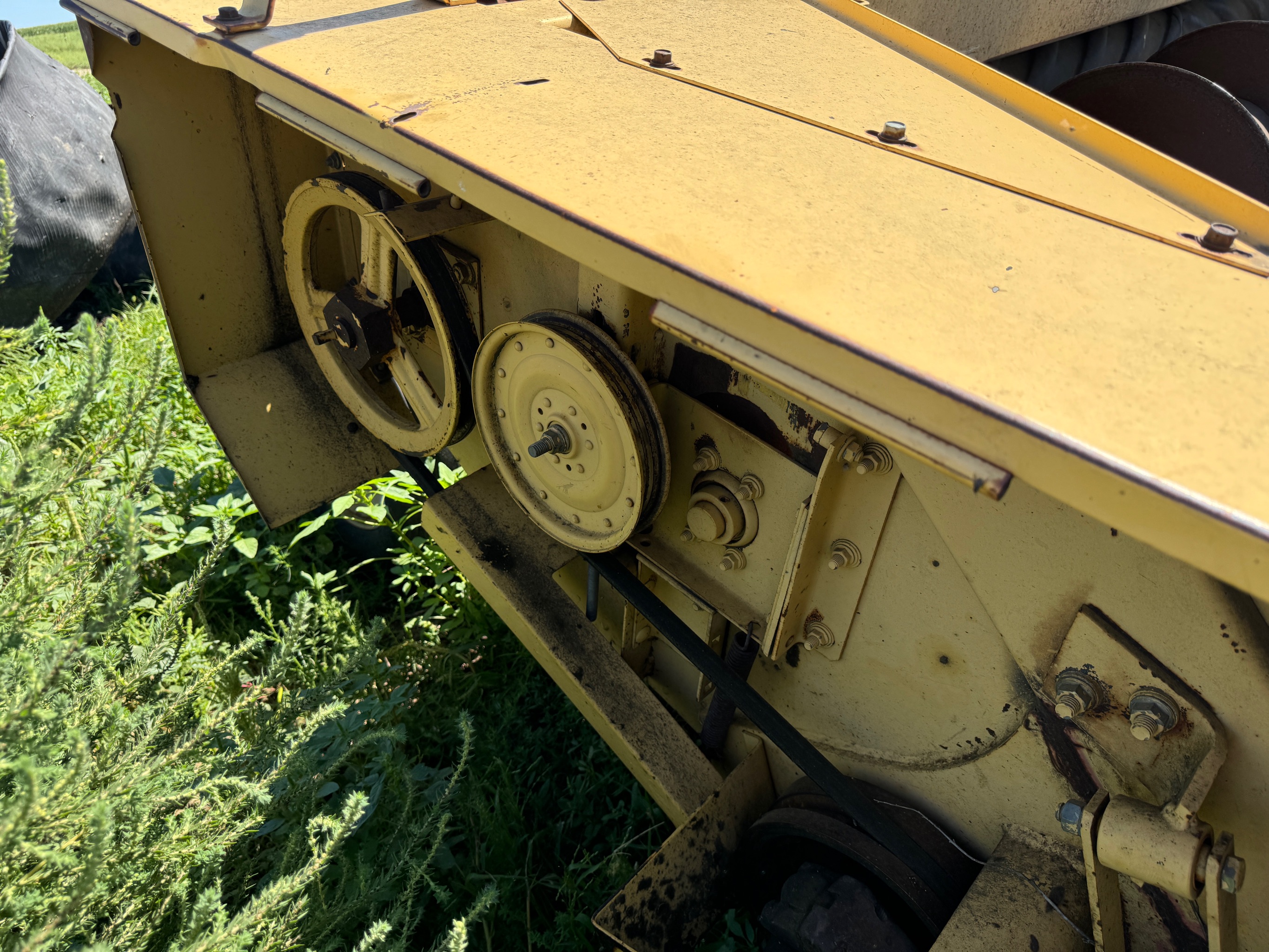 1998 New Holland 1475 Mower Conditioner