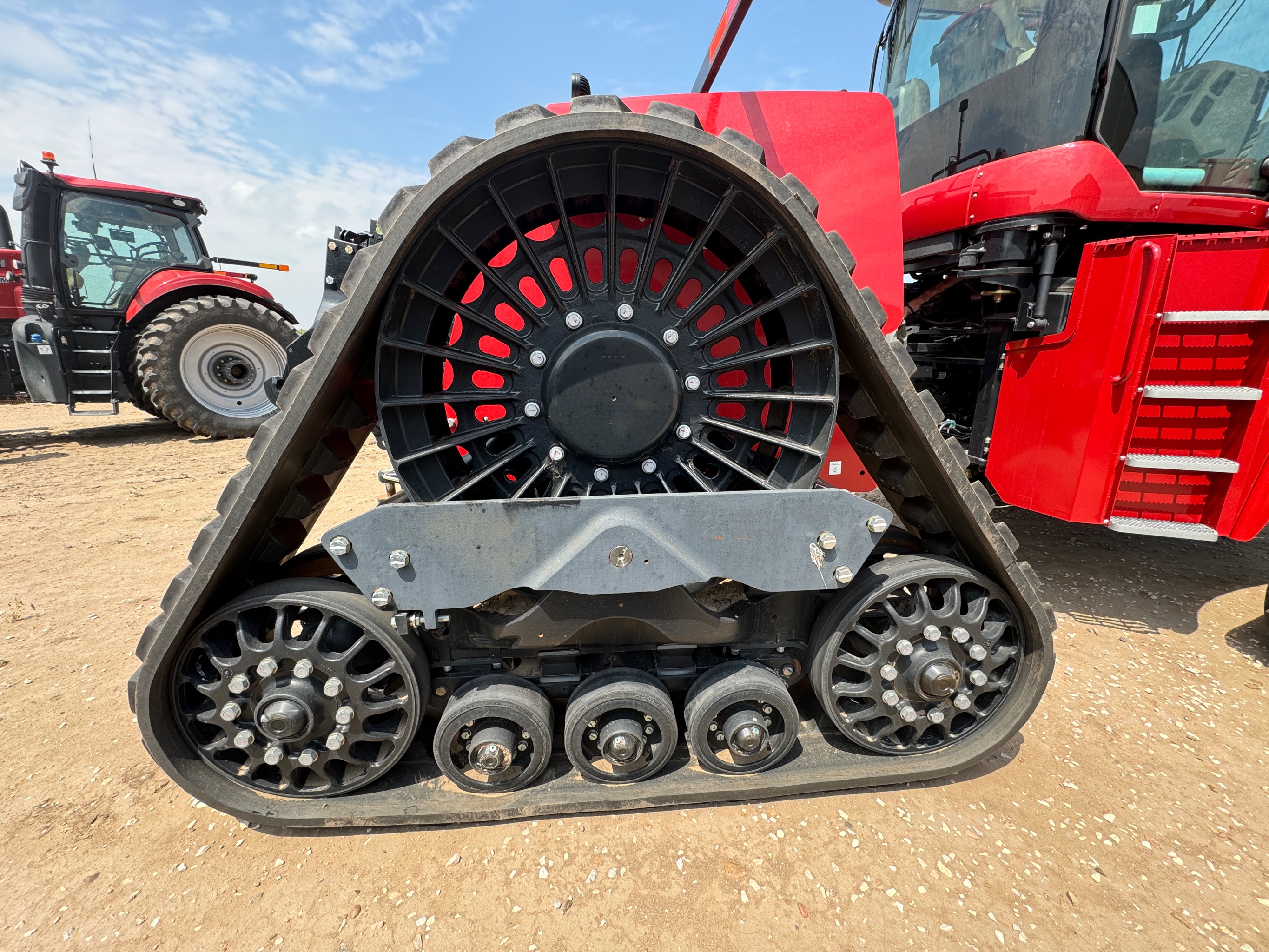 2023 Case IH Steiger 420 AFS Row Tractor