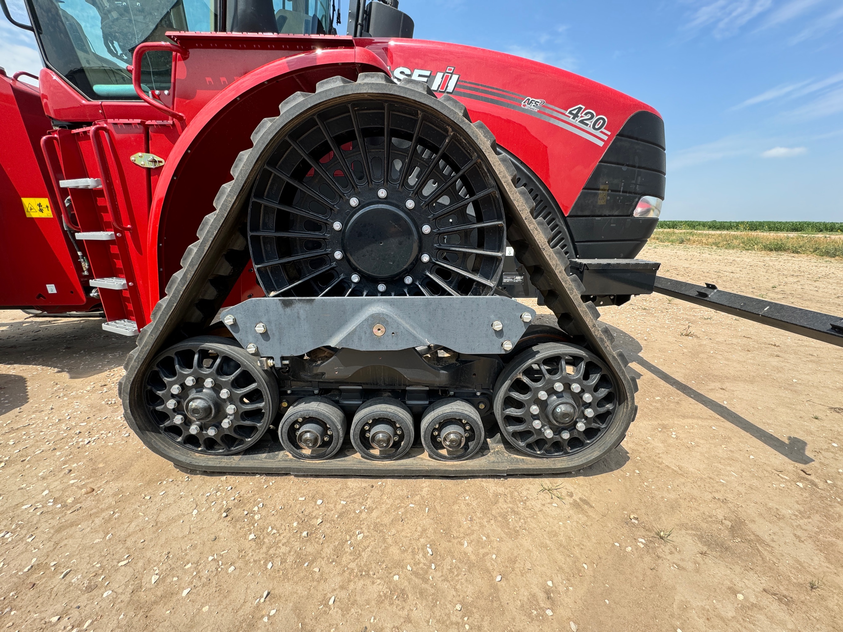 2023 Case IH Steiger 420 AFS Row Tractor