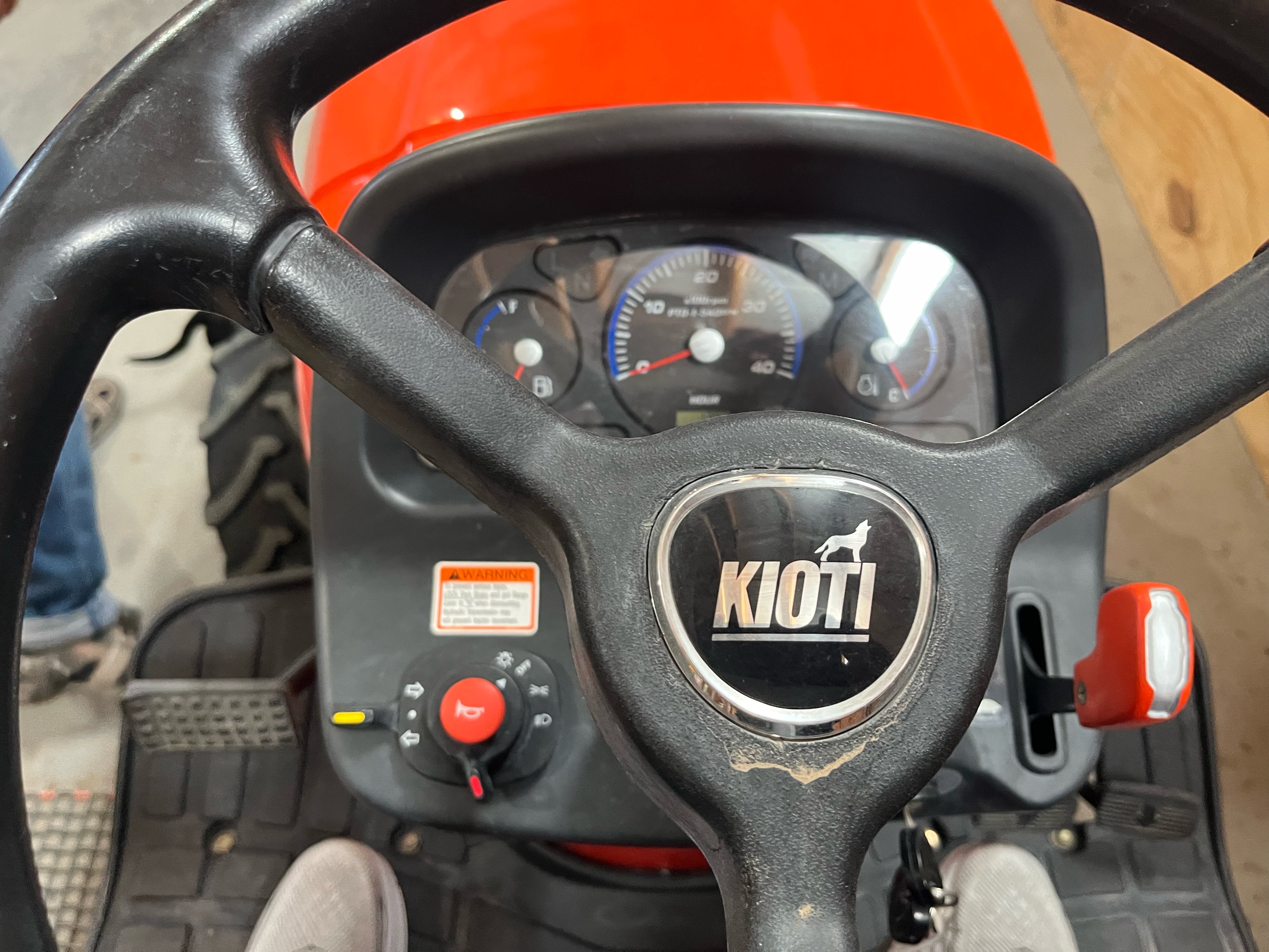 2017 Kioti CS2510 Tractor