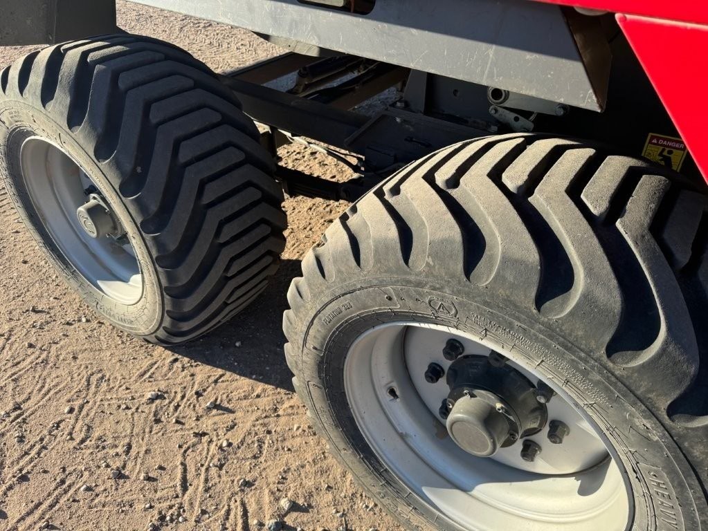 2022 Massey Ferguson 2270 XD Baler/Big Square