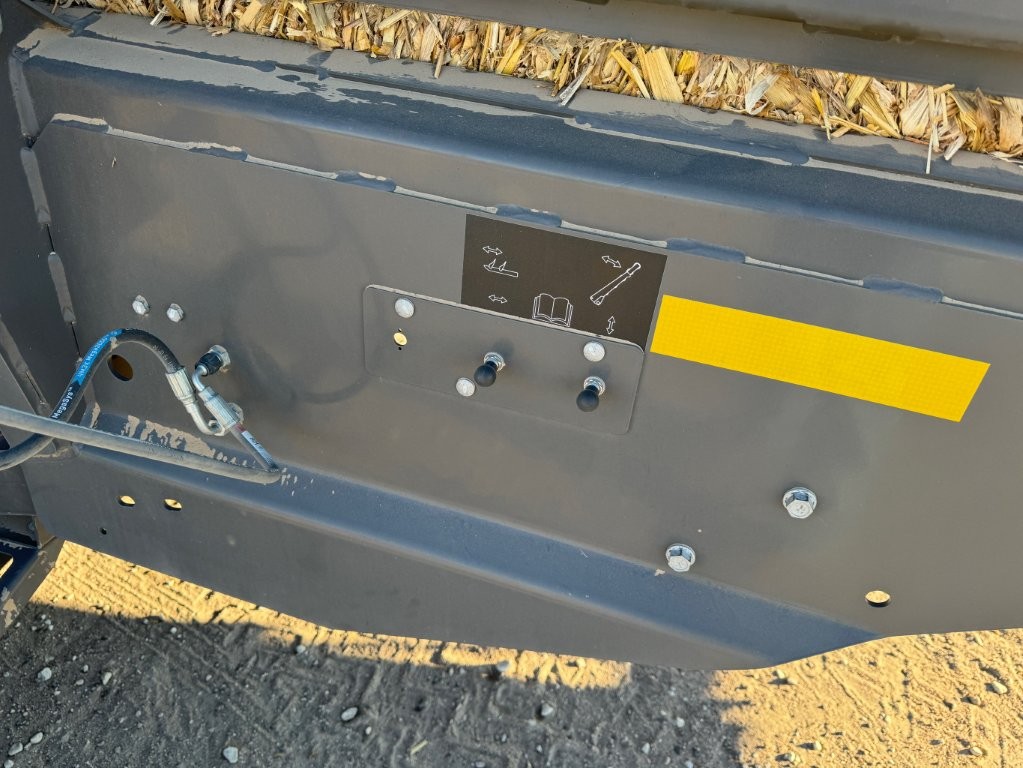 Additional image Model Thumbnail
