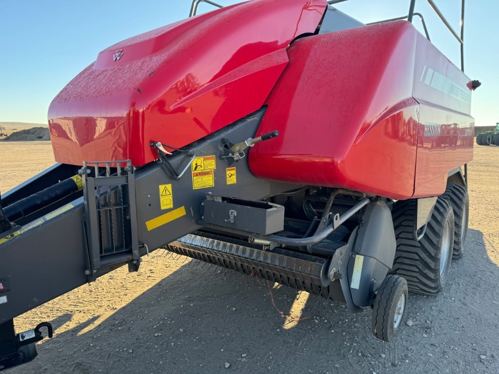 2022 Massey Ferguson 2270 XD Baler/Big Square