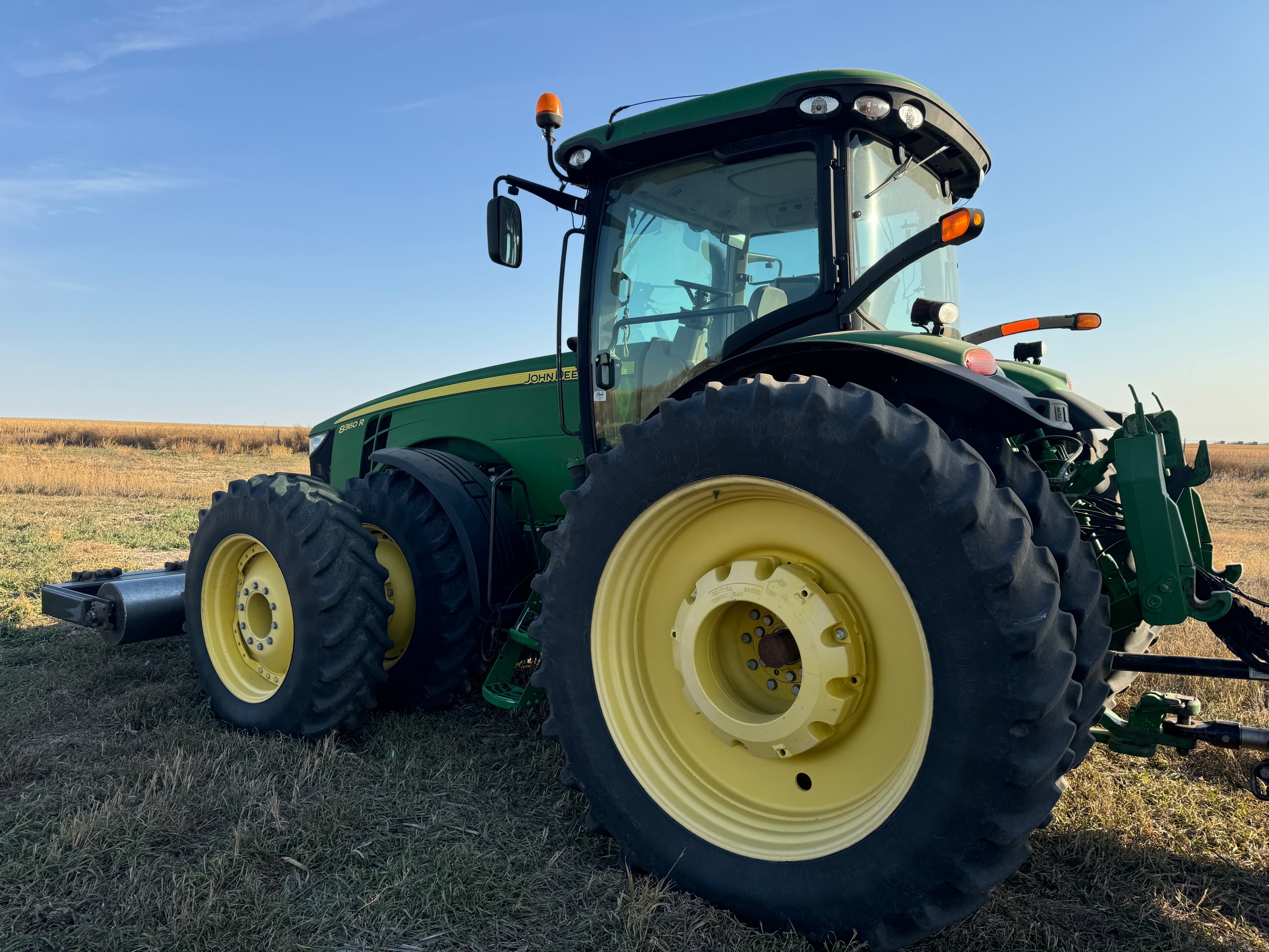 2011 John Deere 8360R Tractor