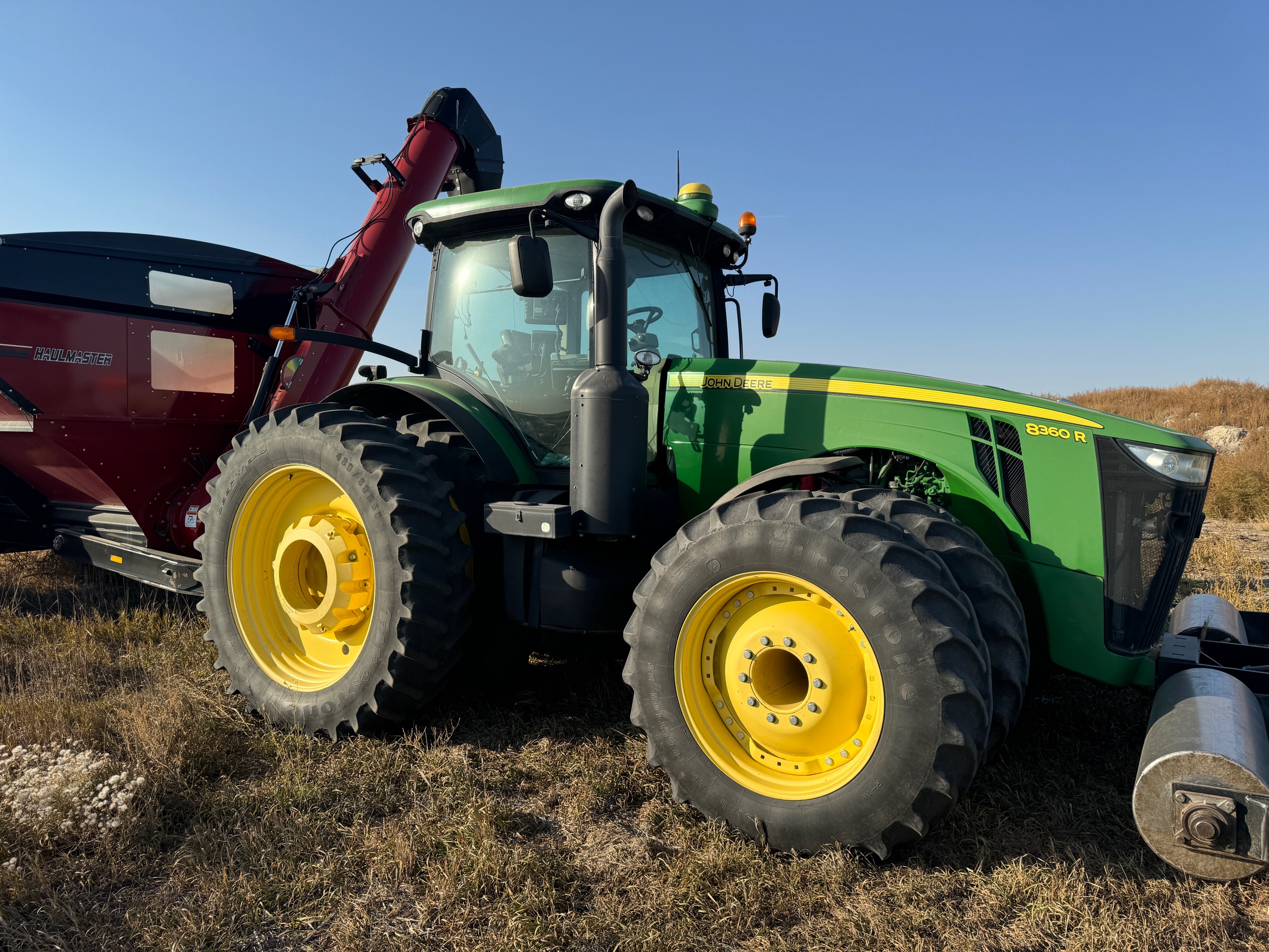 2011 John Deere 8360R Tractor