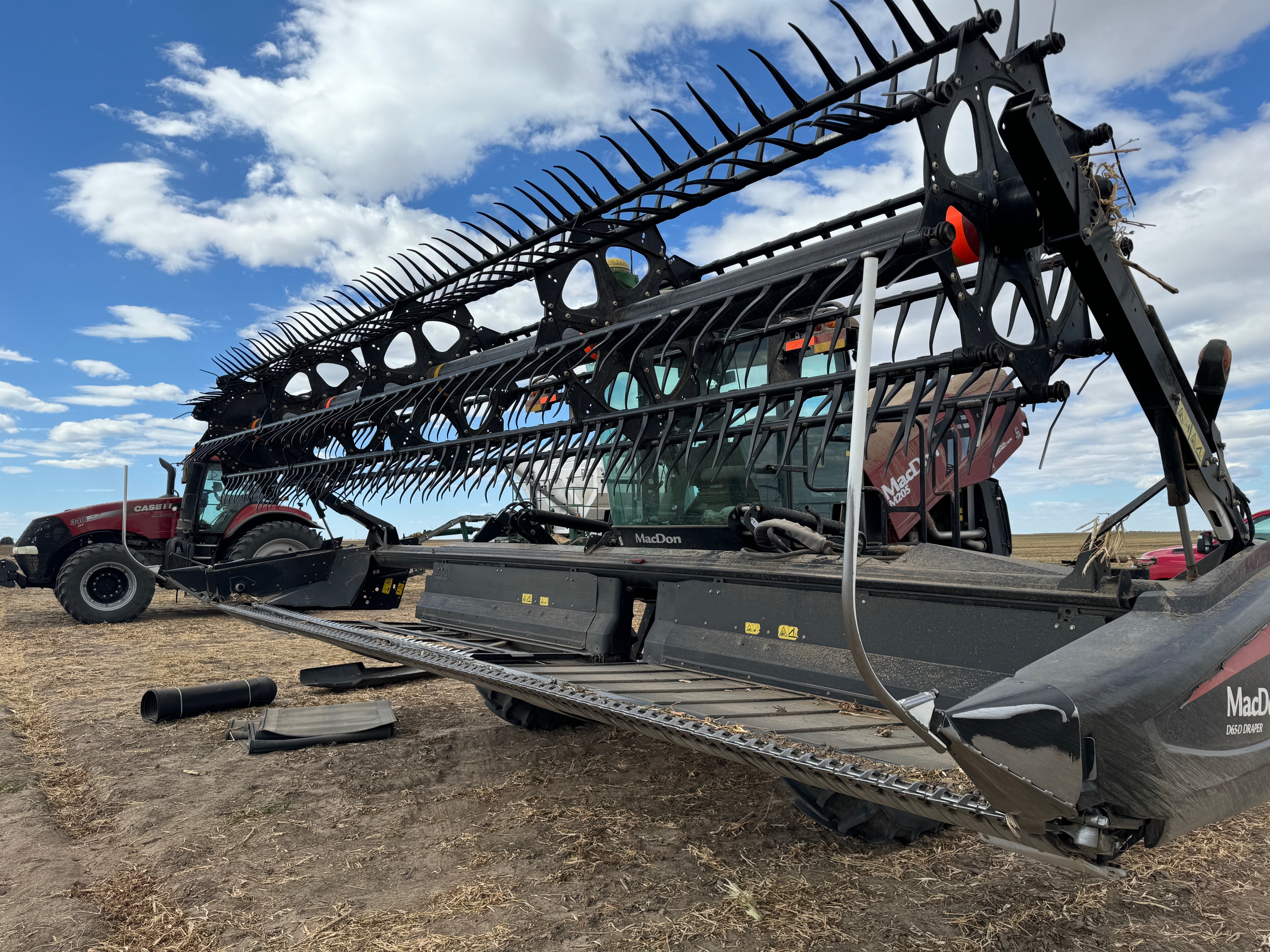 2015 MacDon D65D Header Draper