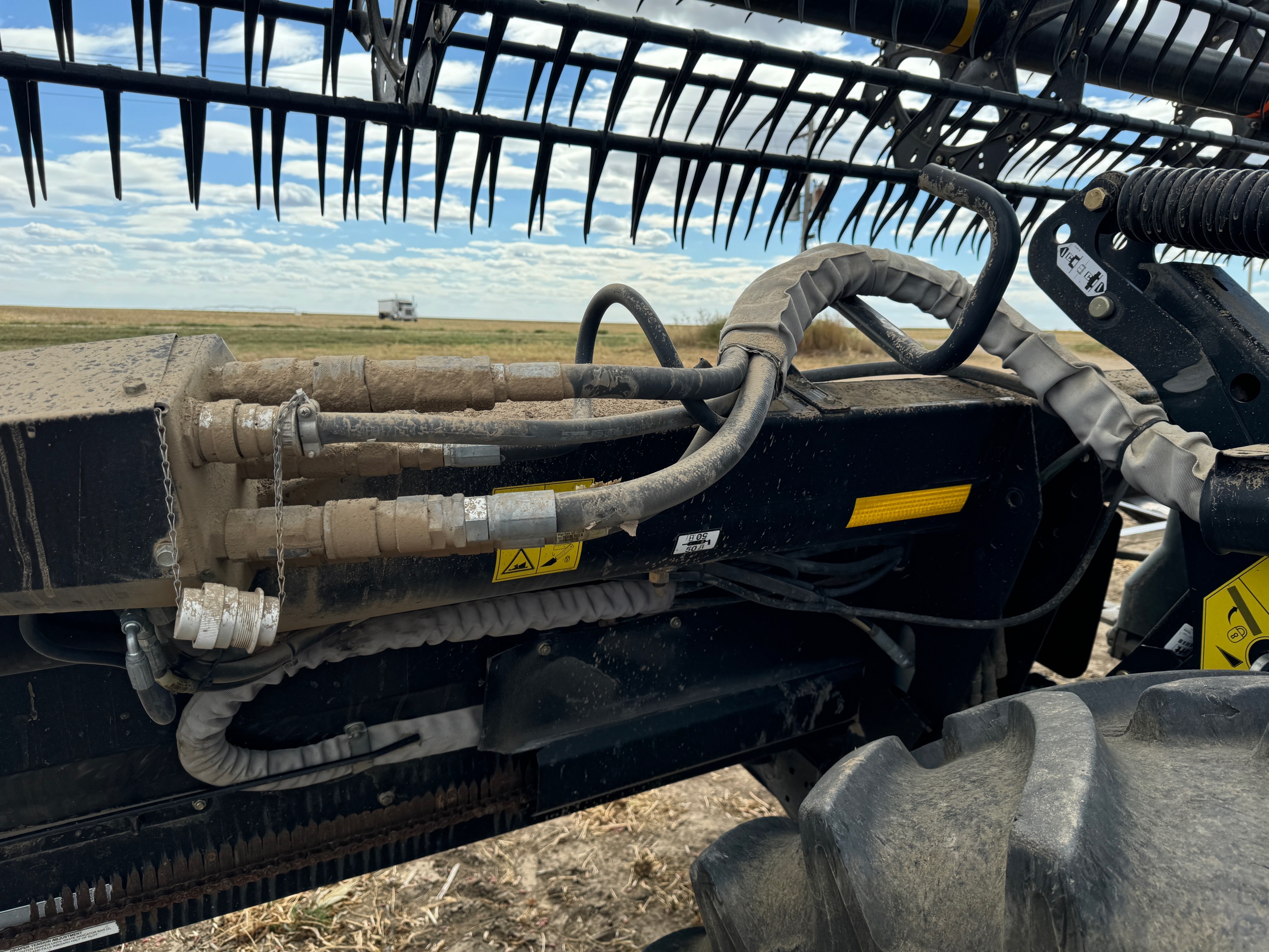 2015 MacDon D65D Header Draper