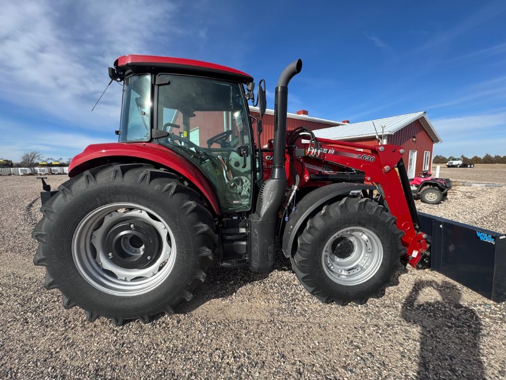 2022 Case IH FARM110C Tractor