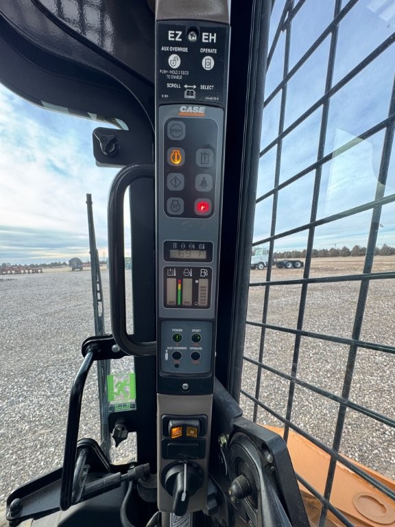 2012 Case SR250 Skid Steer Loader