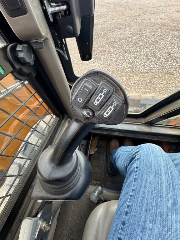 2012 Case SR250 Skid Steer Loader