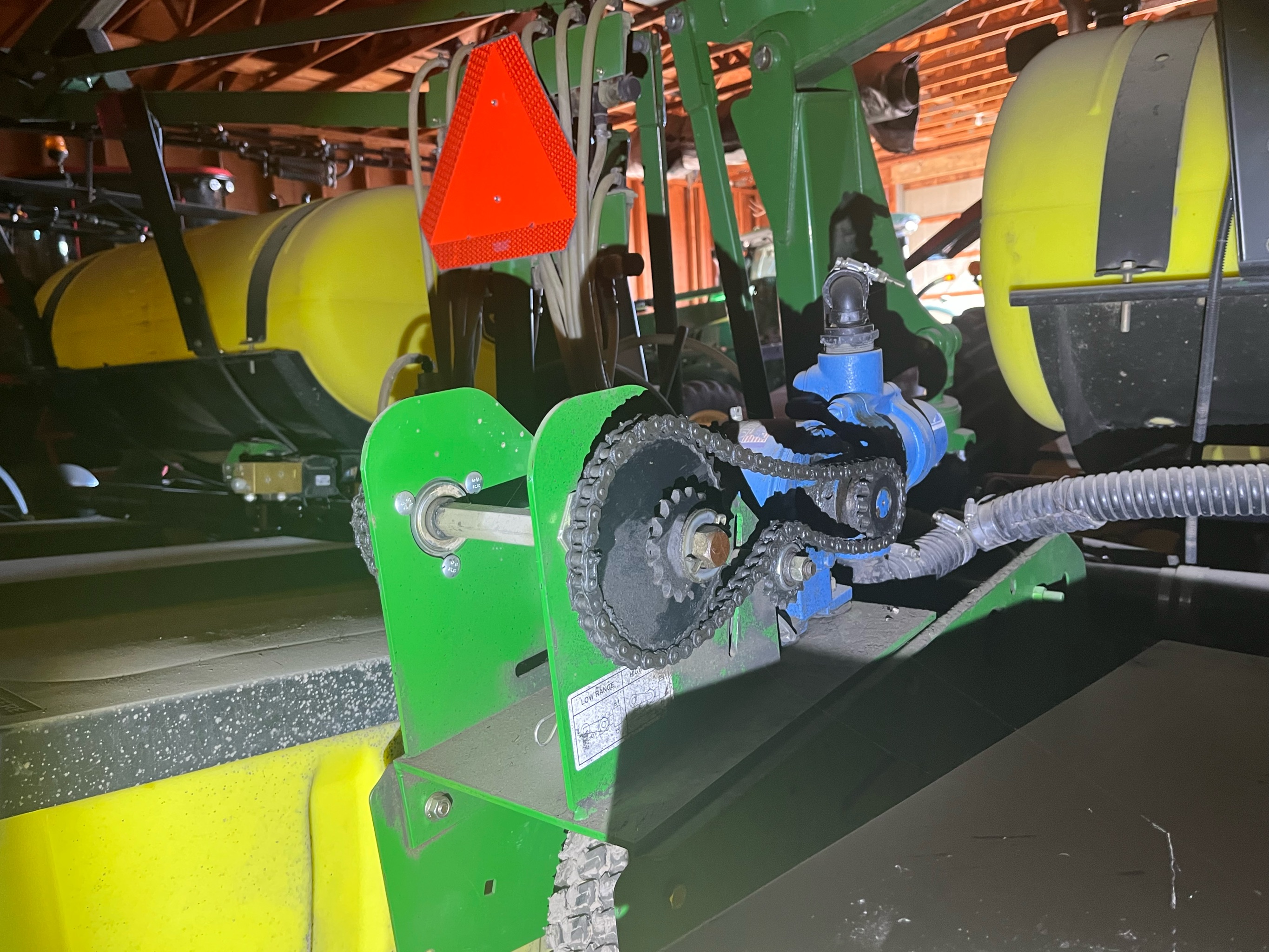 2011 John Deere 1760 Planter/Row