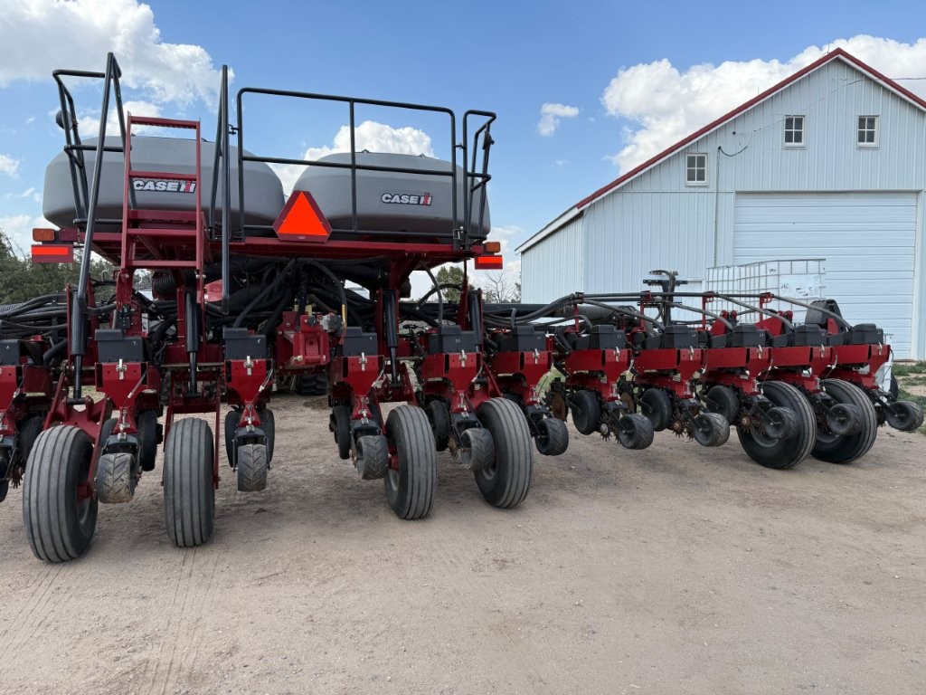 2014 Case IH 1255 Planter