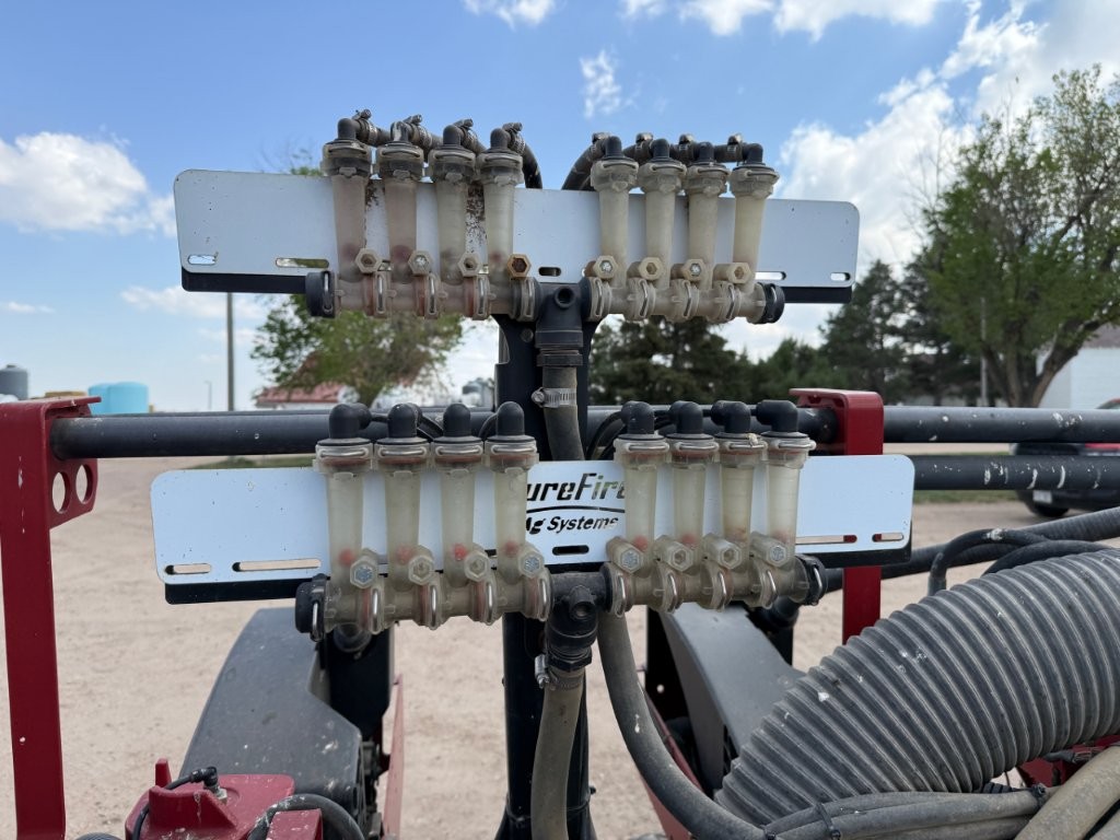 2014 Case IH 1255 Planter