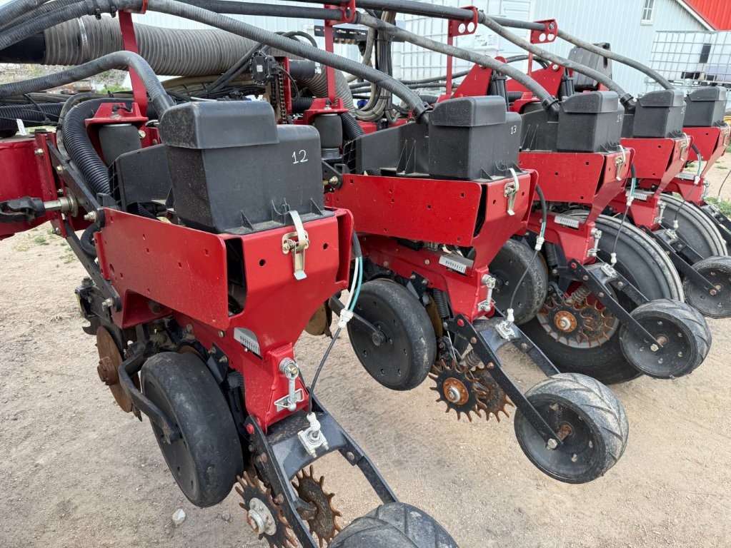 2014 Case IH 1255 Planter