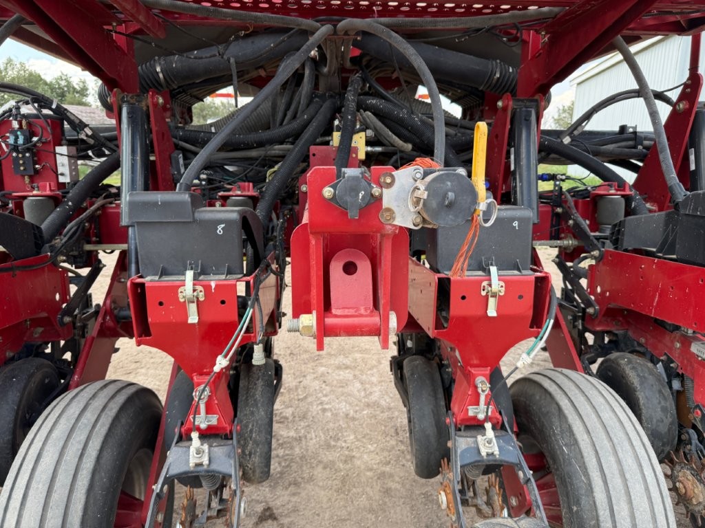 2014 Case IH 1255 Planter