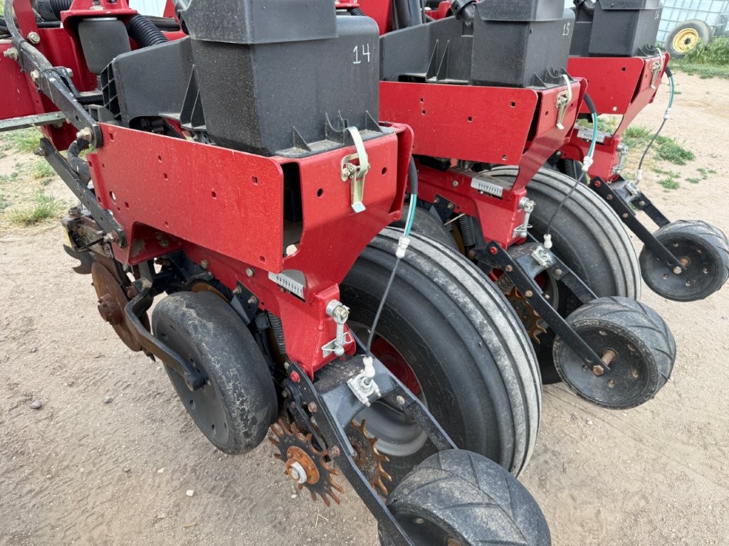 2014 Case IH 1255 Planter