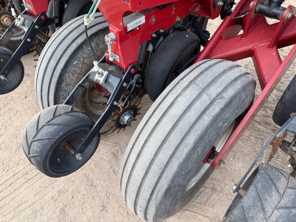 2014 Case IH 1255 Planter