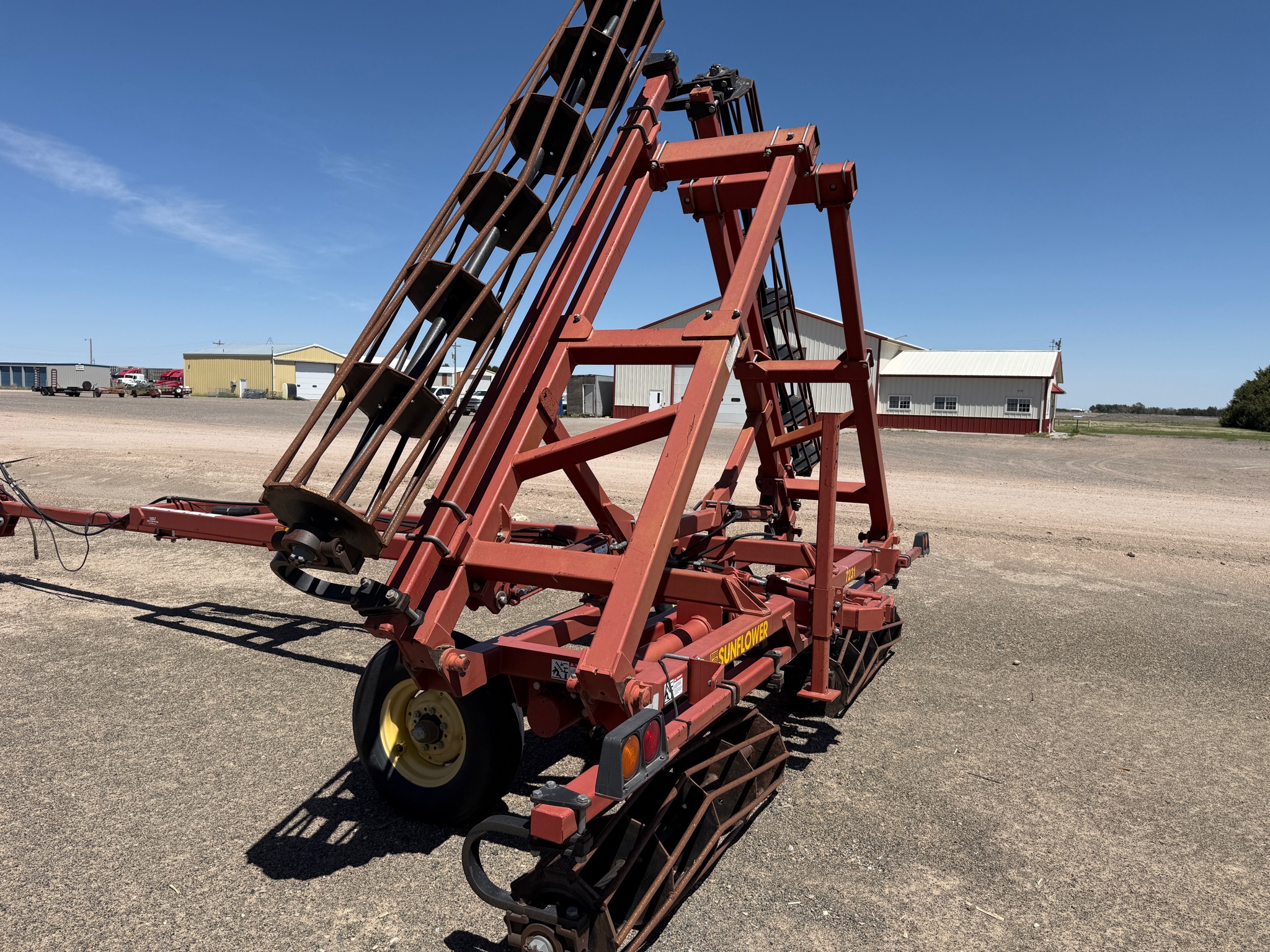 2001 Sunflower 7231 Vertical Tillage