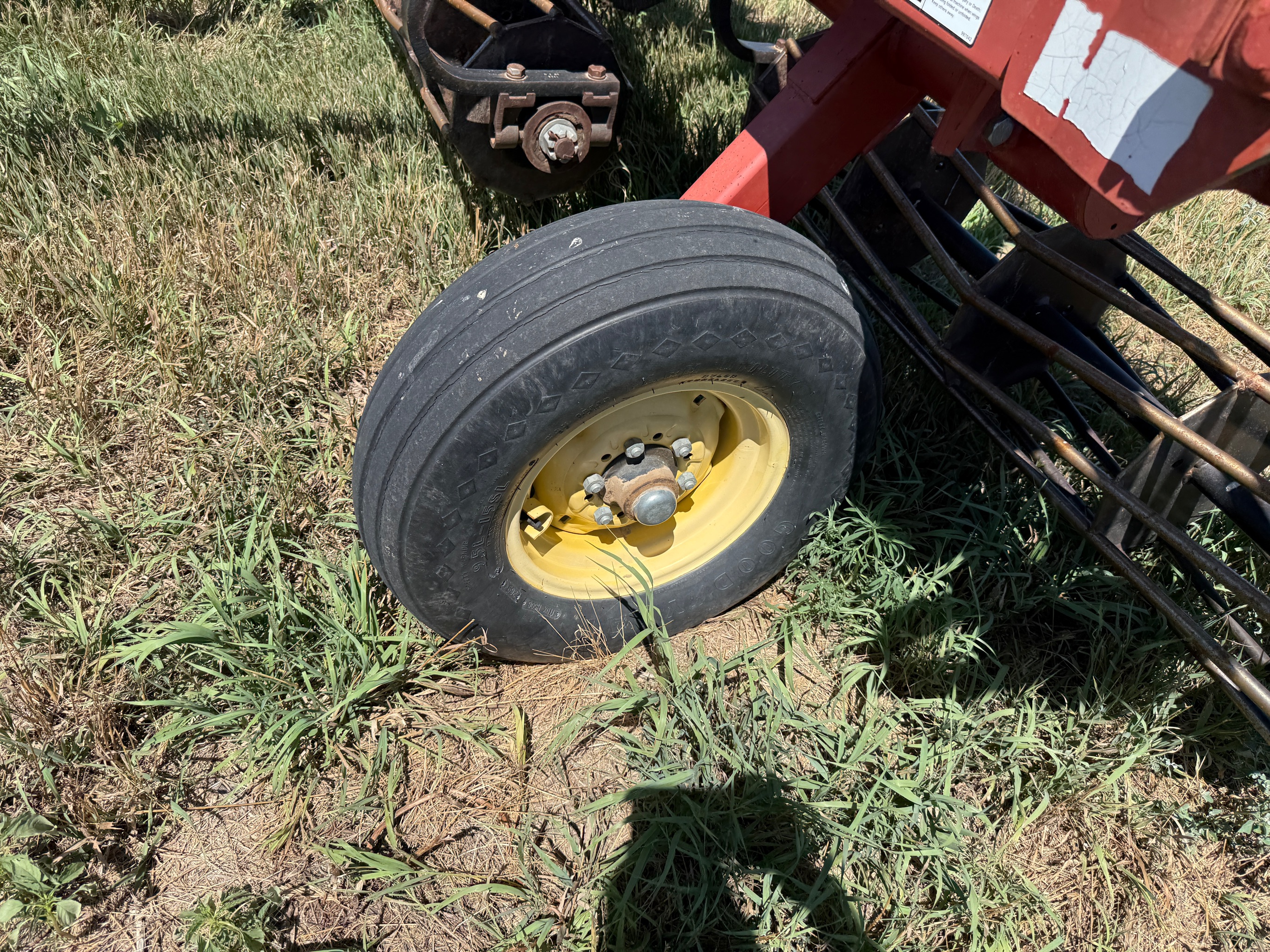 2001 Sunflower 7231 Vertical Tillage