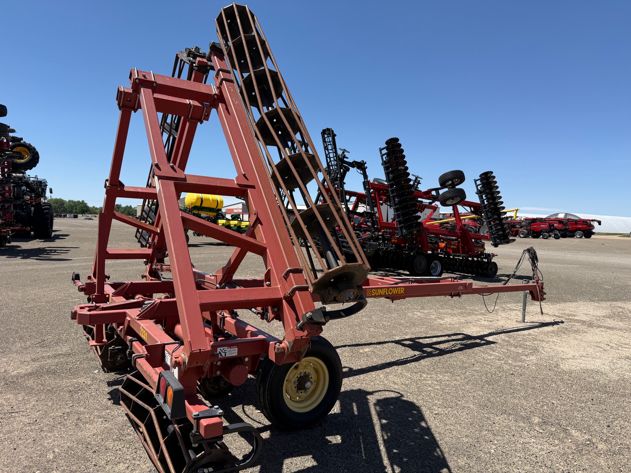 2001 Sunflower 7231 Vertical Tillage