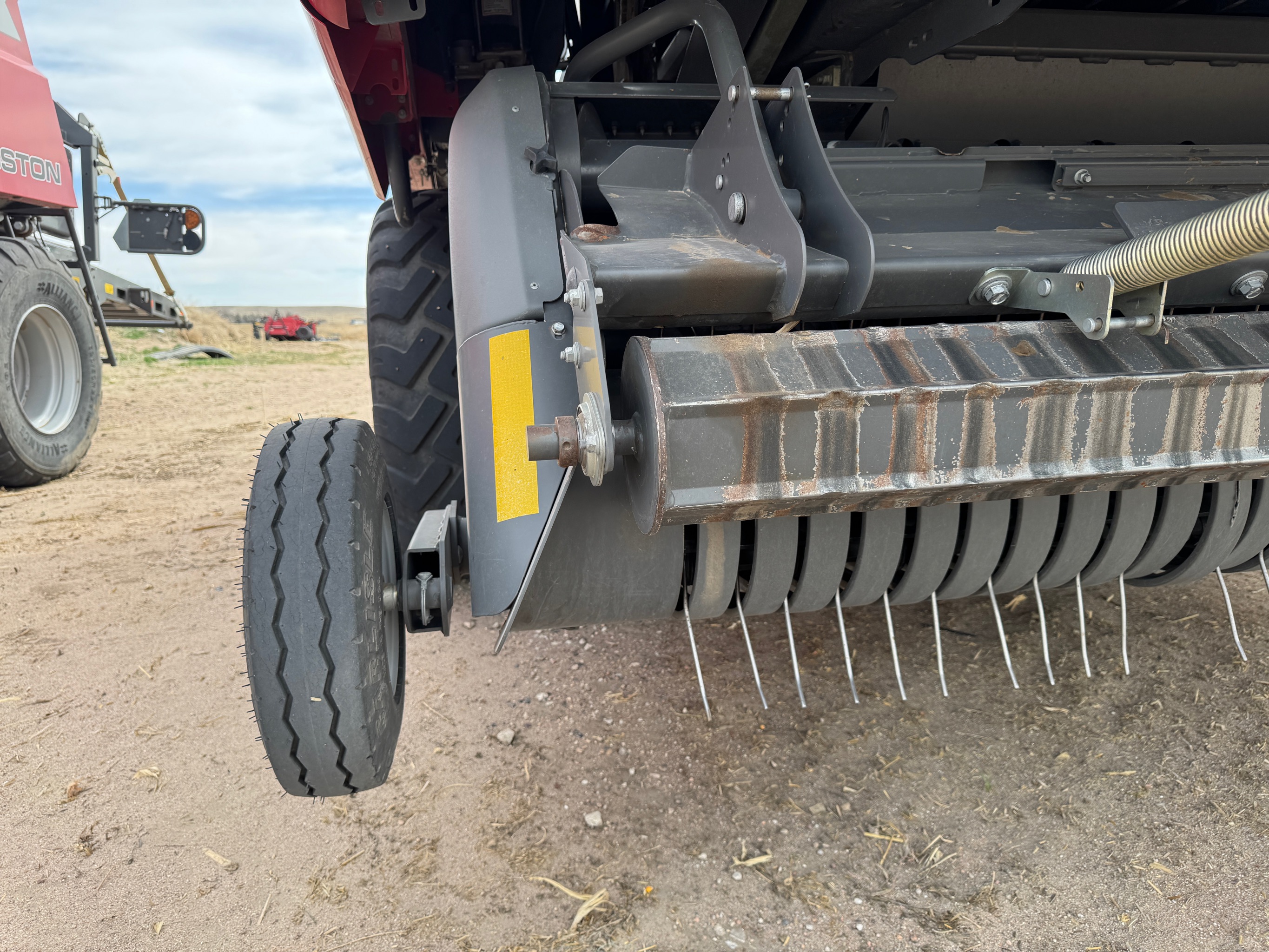 2023 Massey Ferguson LB2234XD Baler/Big Square