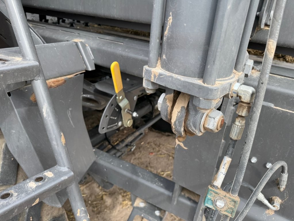 2023 Massey Ferguson LB2234XD Baler/Big Square