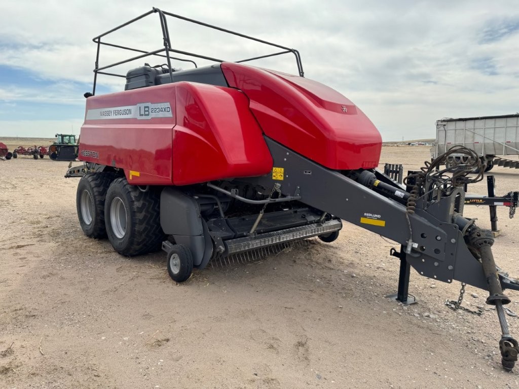2023 Massey Ferguson LB2234XD Baler/Big Square