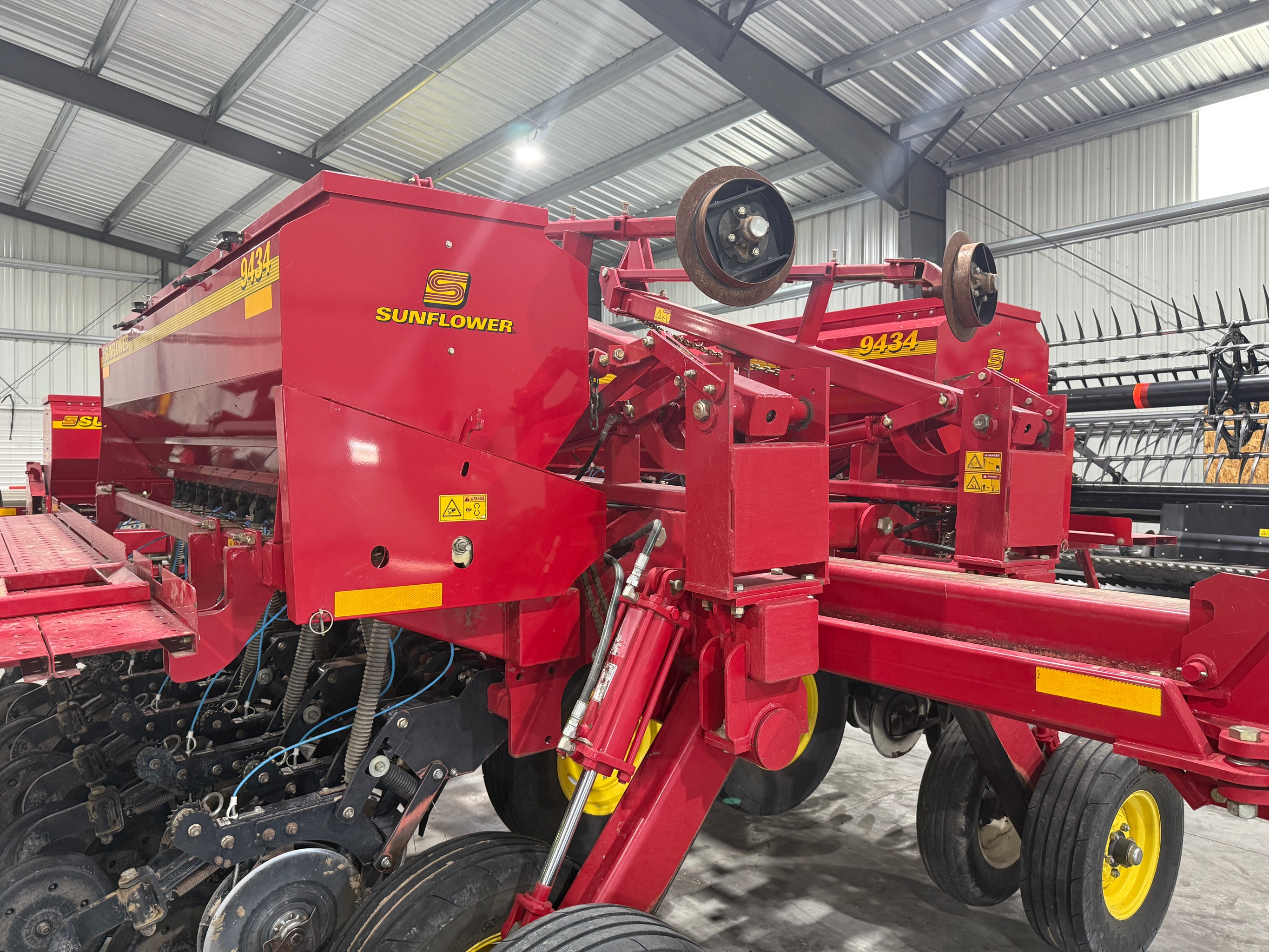 2009 Sunflower 9434-30 Drill/Box