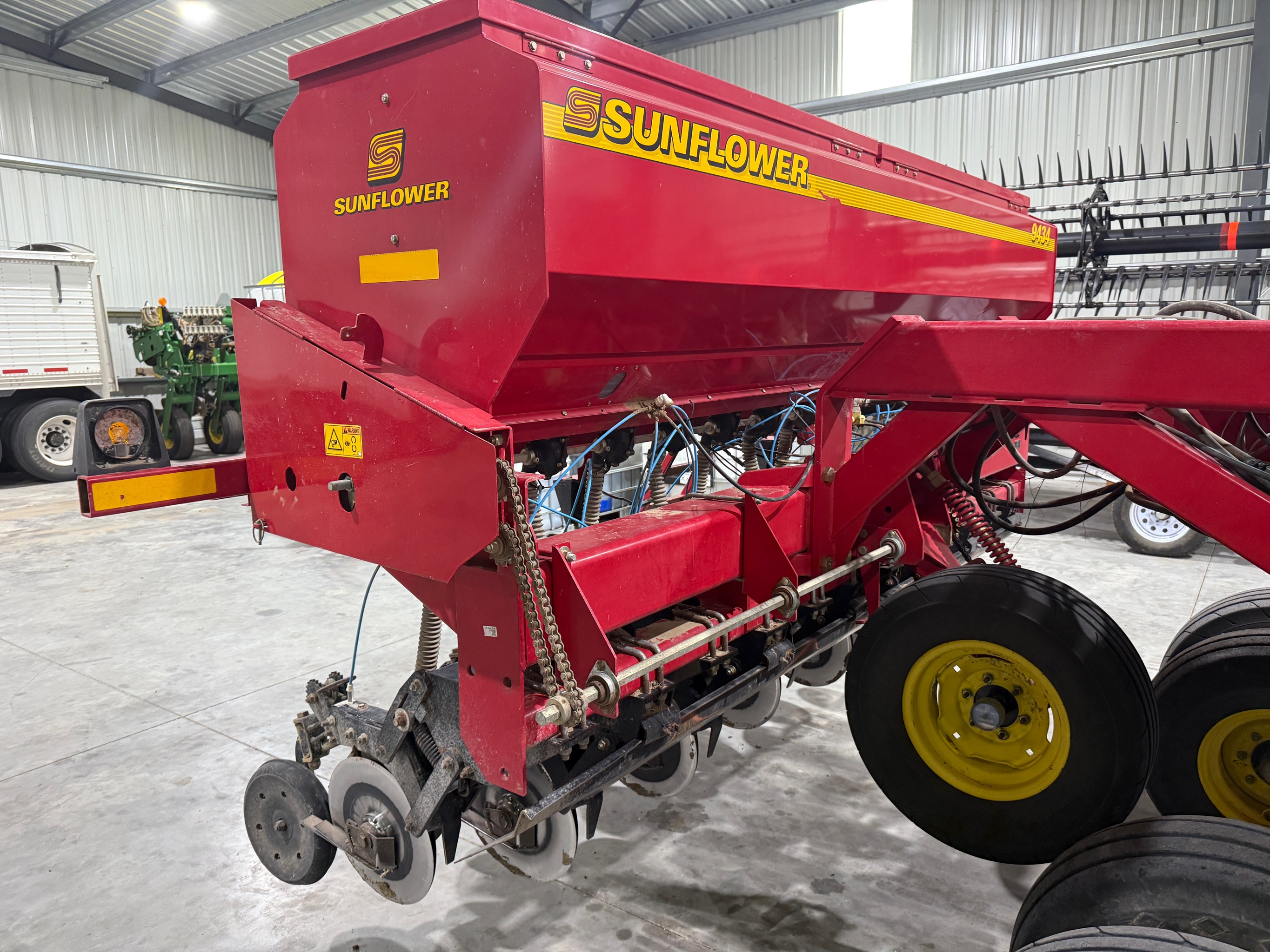 2009 Sunflower 9434-30 Drill/Box