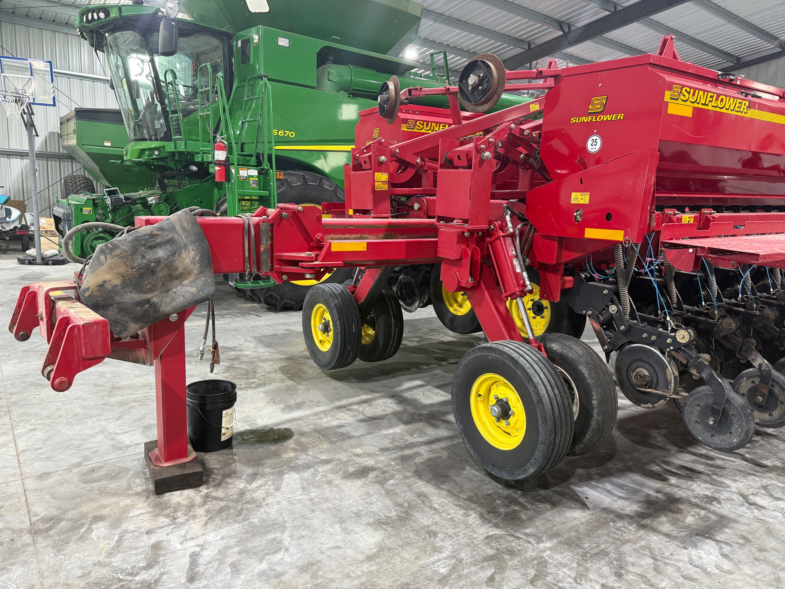 2009 Sunflower 9434-30 Drill/Box