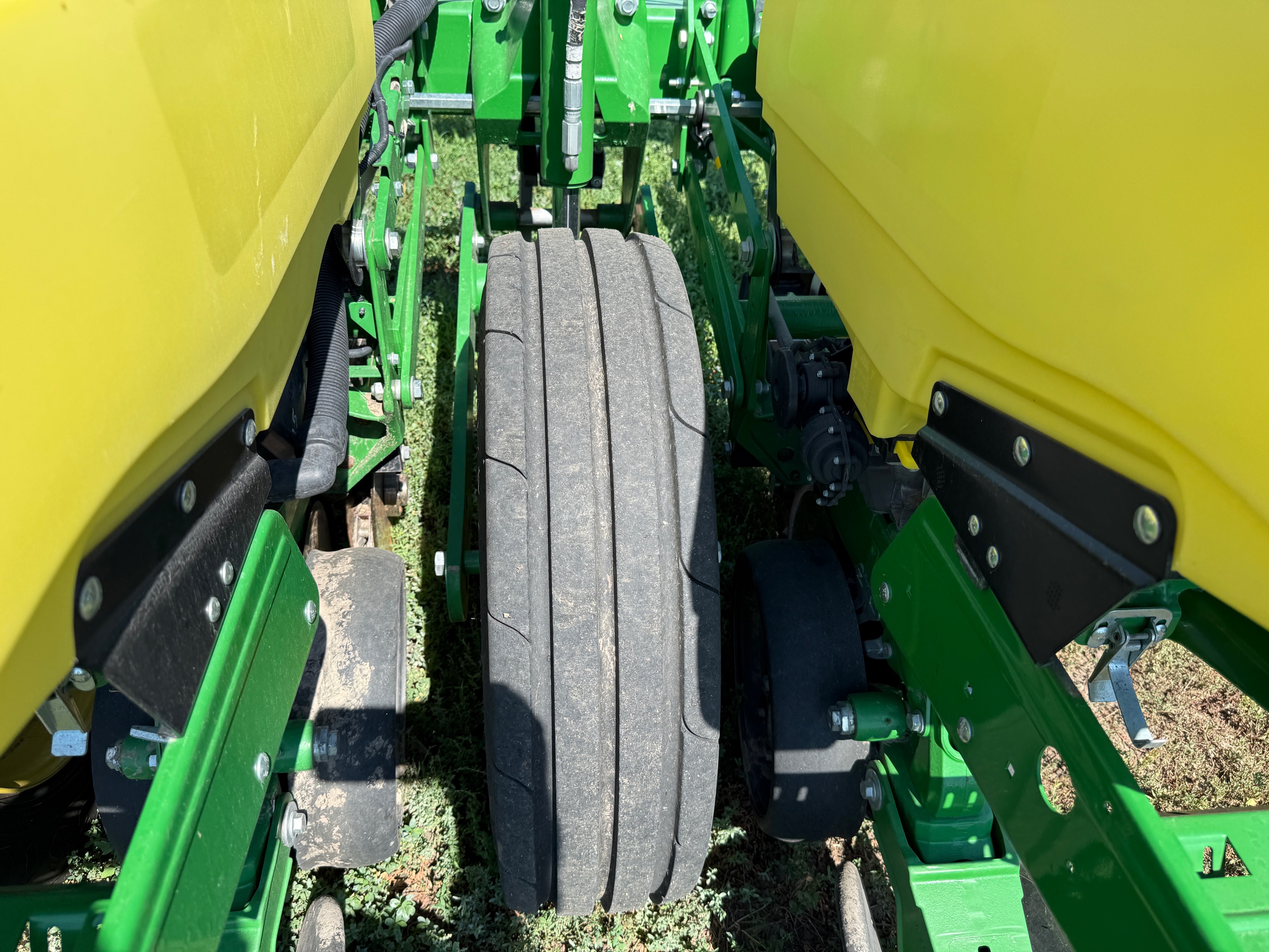 2021 John Deere 1775NT Planter