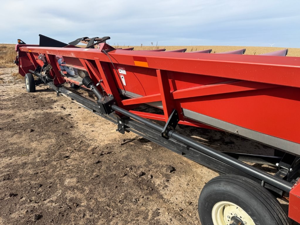 2011 Case IH 3412 Header Corn Head