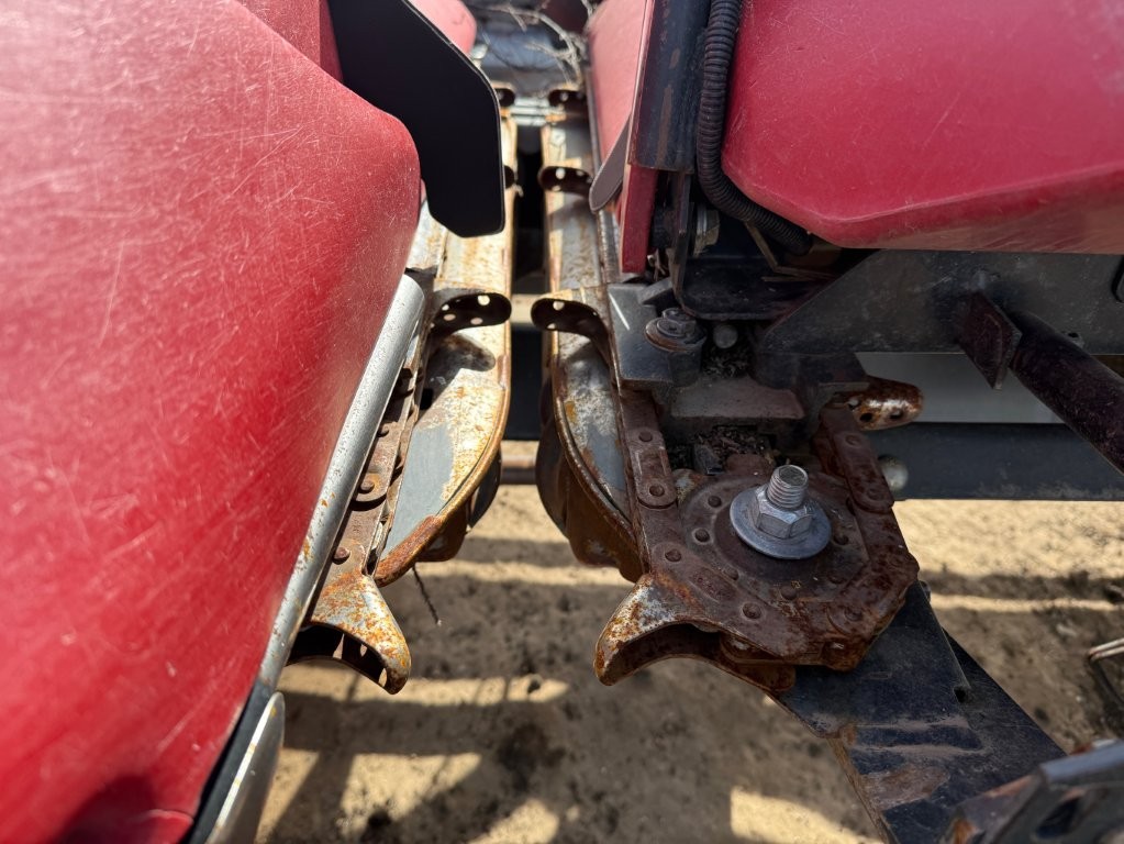 2011 Case IH 3412 Header Corn Head