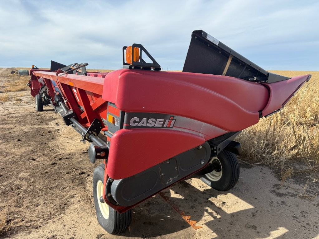 2011 Case IH 3412 Header Corn Head