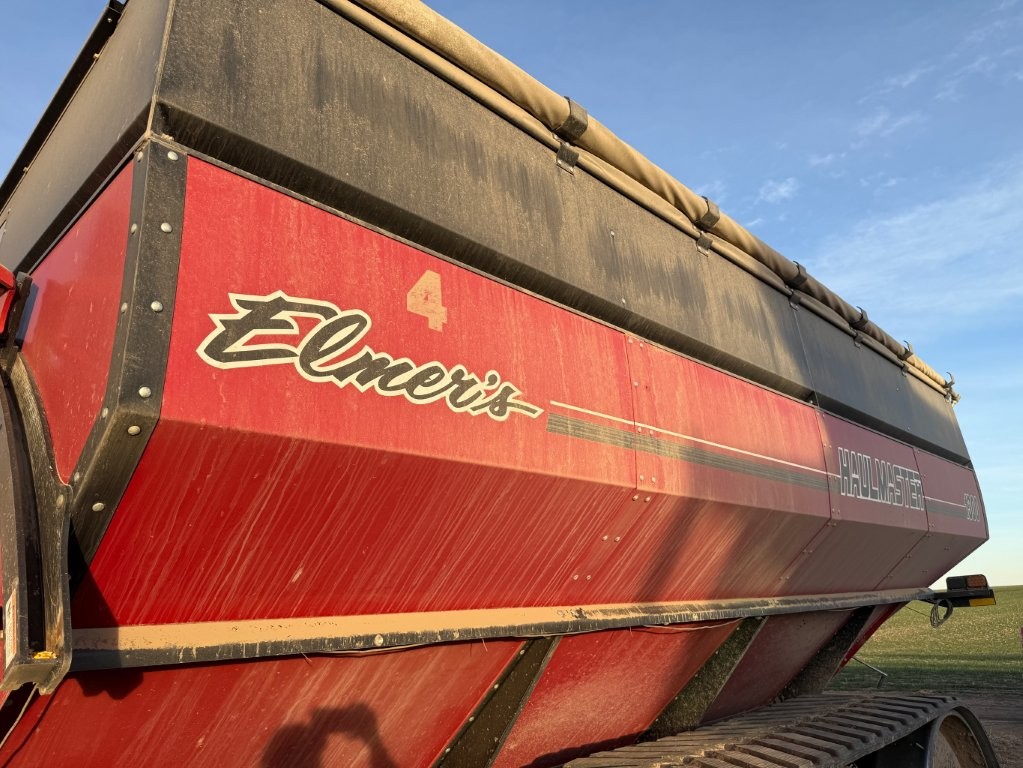 2019 Misc 1300 Grain Cart