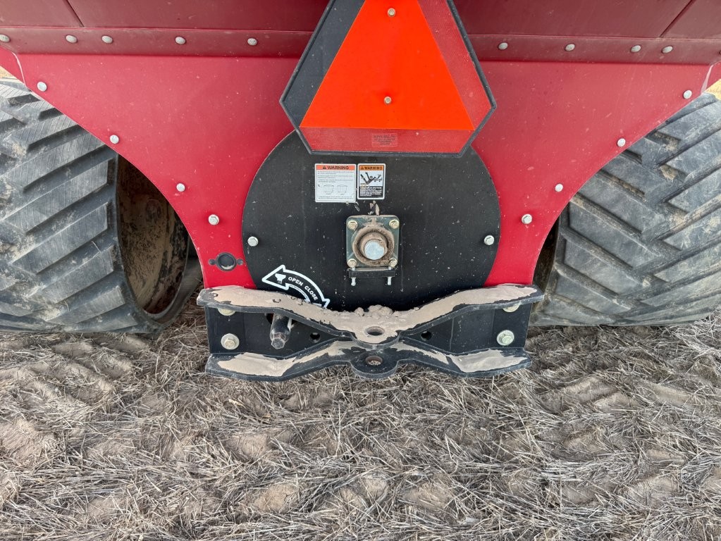 2019 Misc 1300 Grain Cart