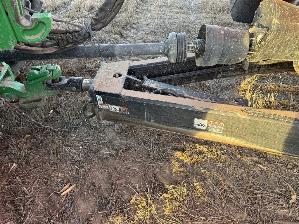 2019 Misc 1300 Grain Cart