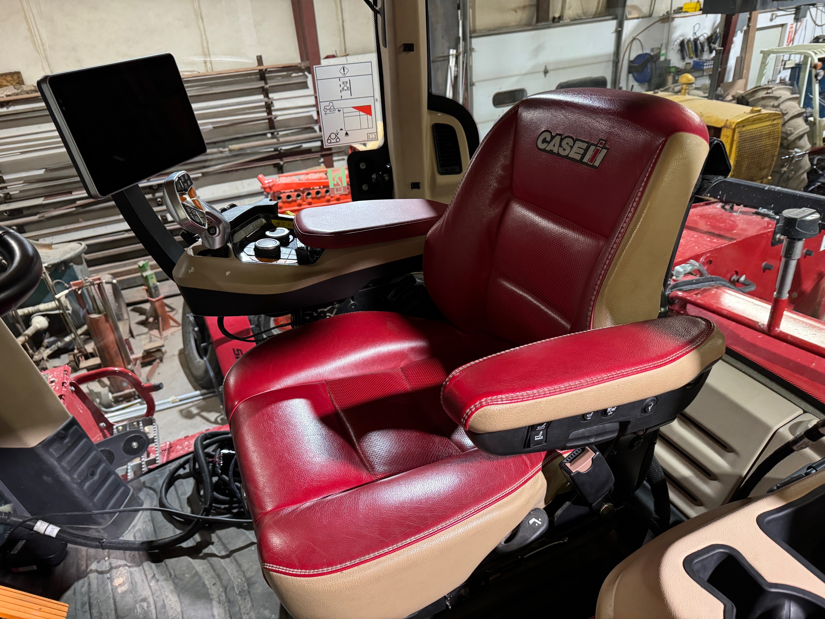 2021 Case IH Steiger 420 AFS Row Tractor