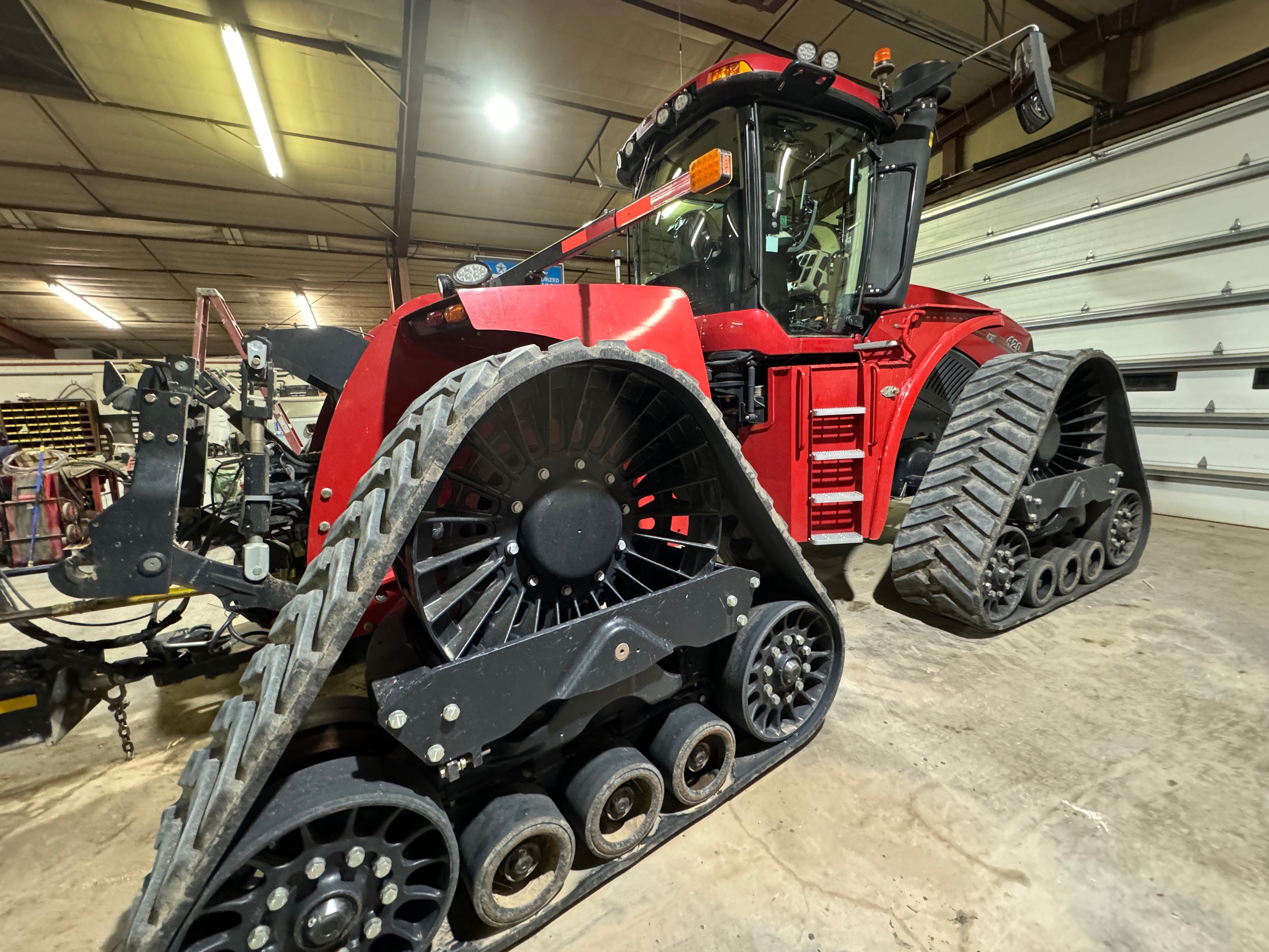 2021 Case IH Steiger 420 AFS Row Tractor