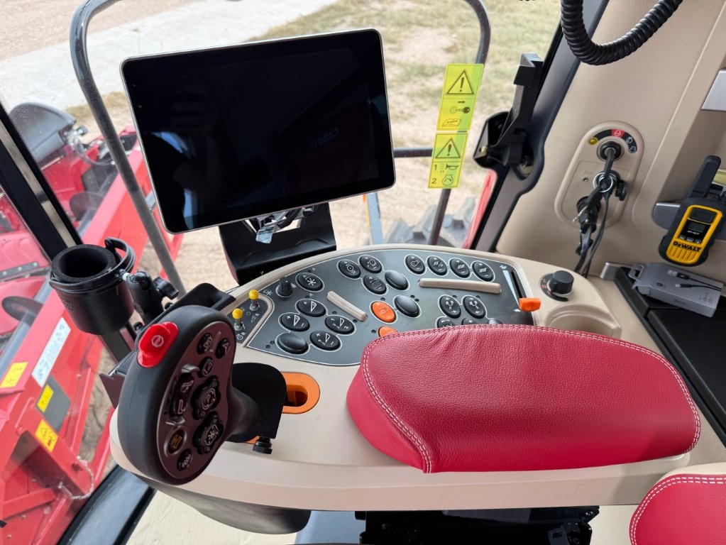 2025 Case IH 7260 Combine