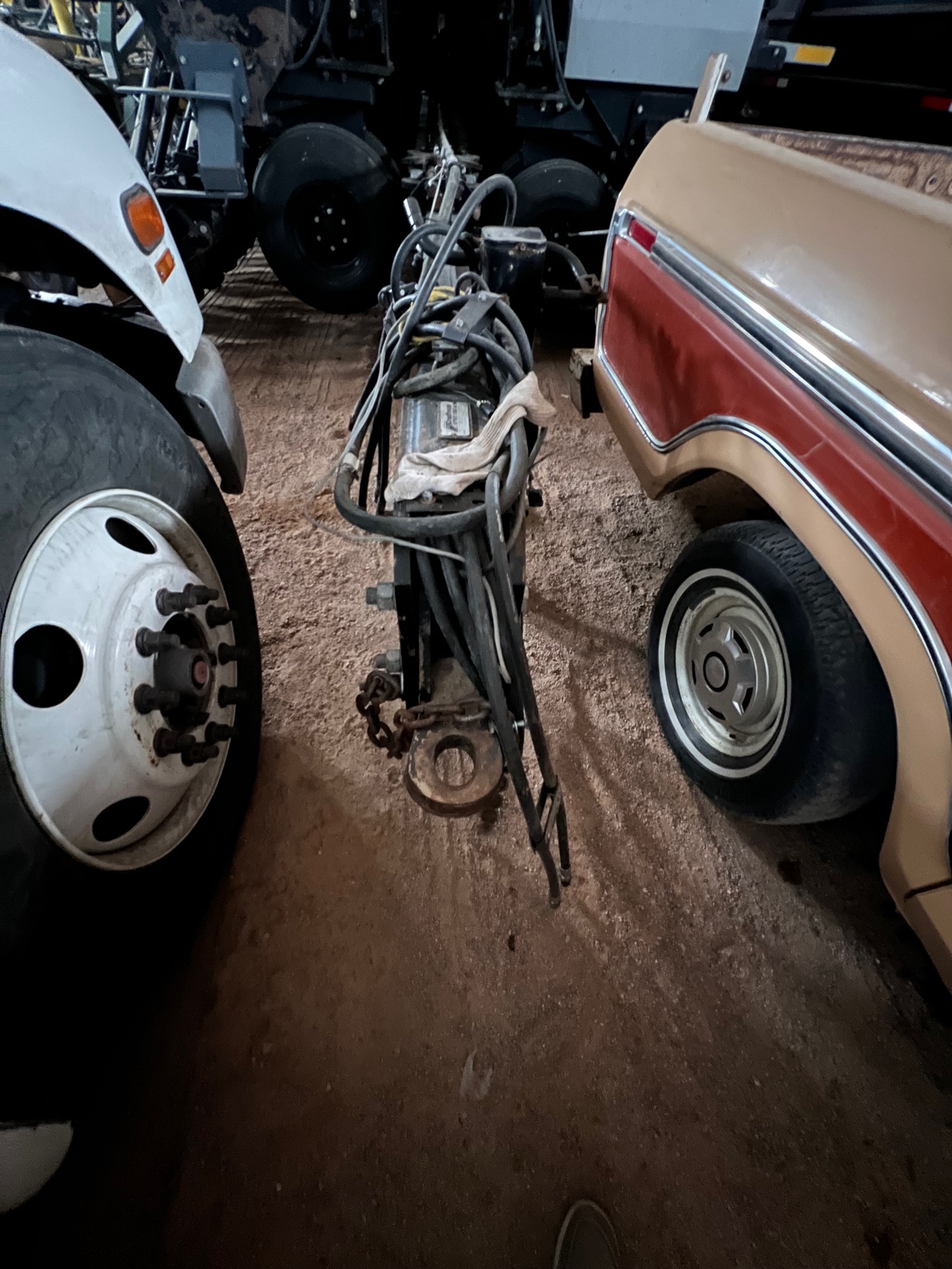 2009 Crust Buster 4740AP Drill