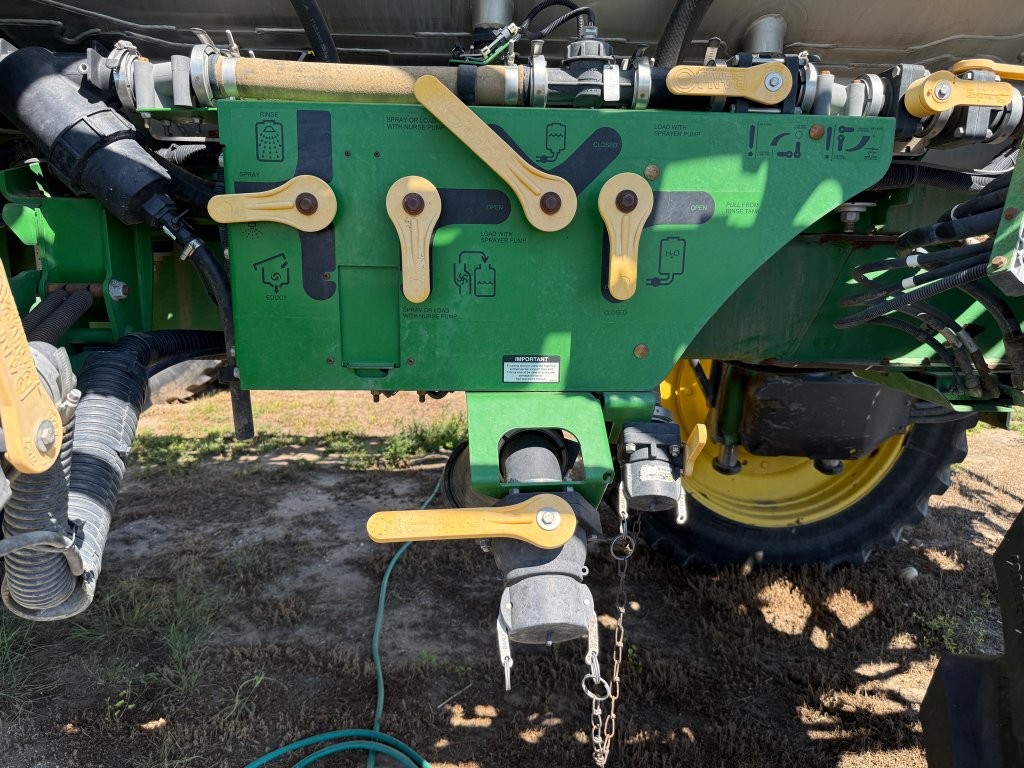 2016 John Deere R4045 Sprayer/High Clearance