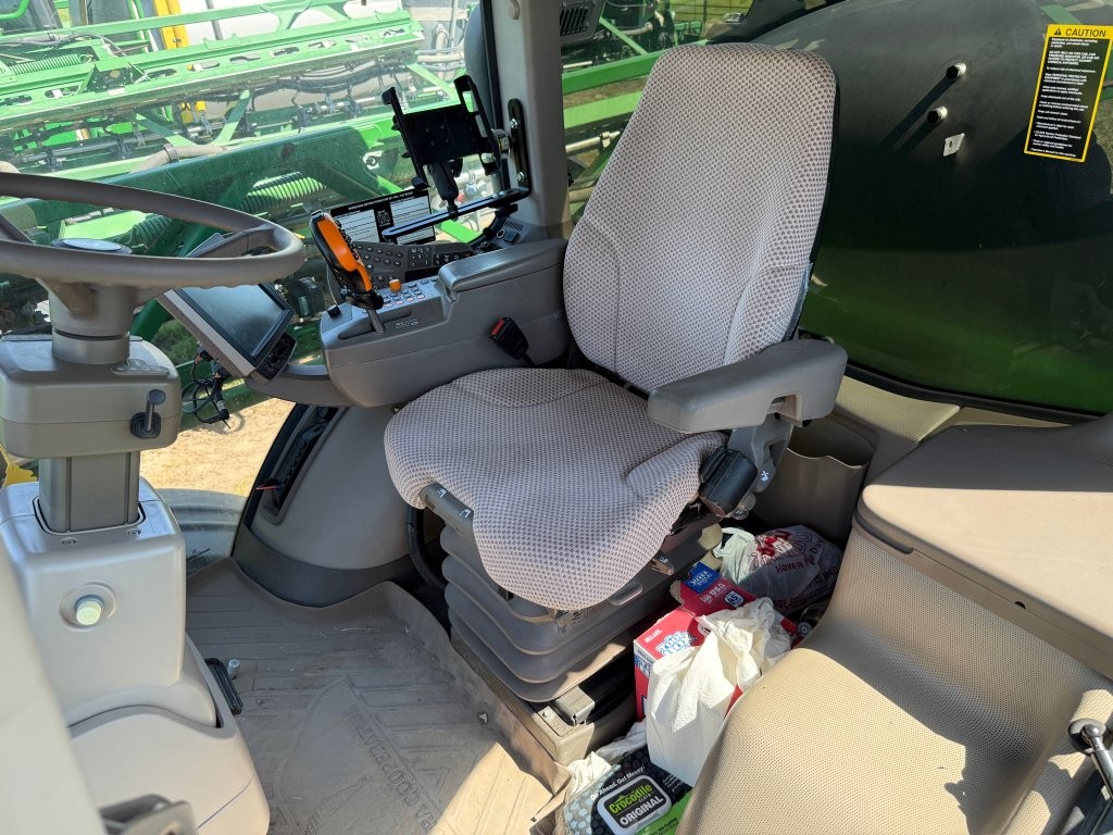 2016 John Deere R4045 Sprayer/High Clearance