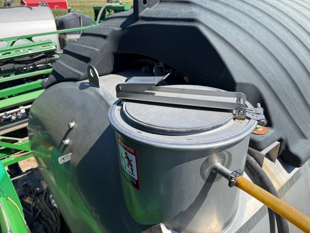 2016 John Deere R4045 Sprayer/High Clearance