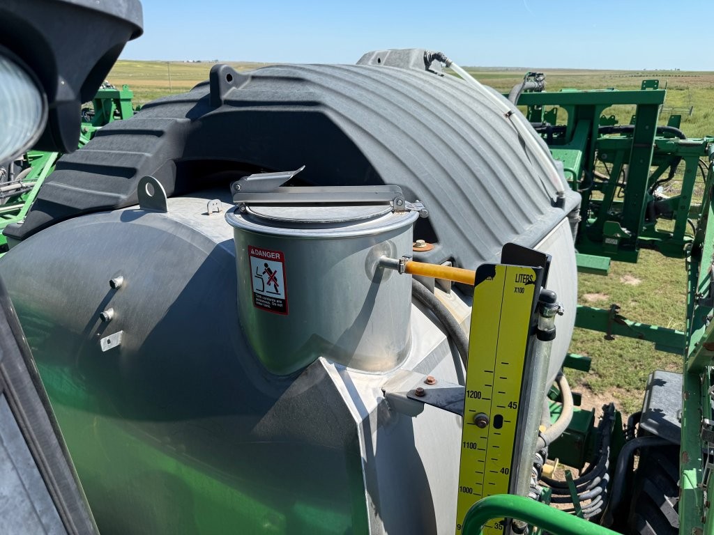 2016 John Deere R4045 Sprayer/High Clearance