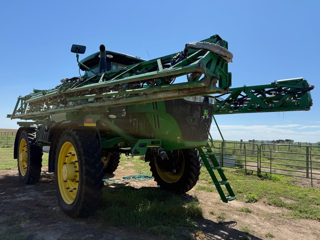 2016 John Deere R4045 Sprayer/High Clearance