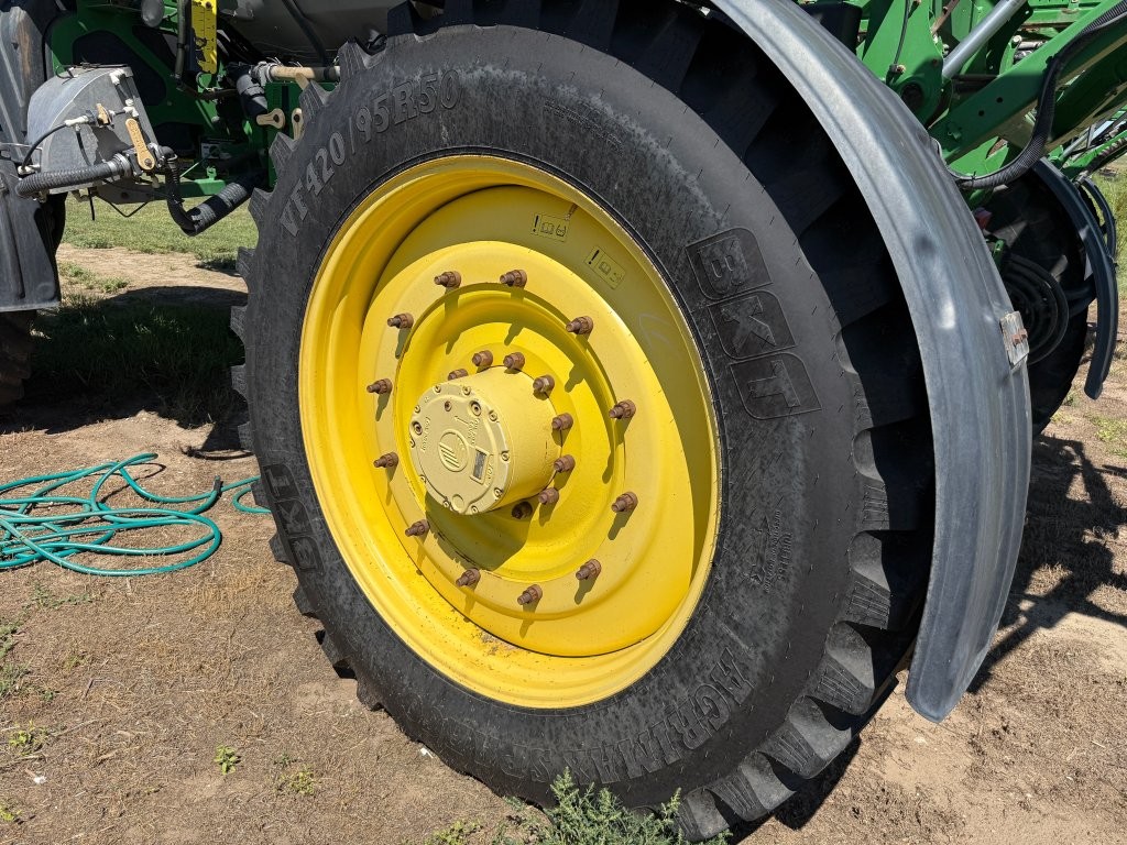 2016 John Deere R4045 Sprayer/High Clearance