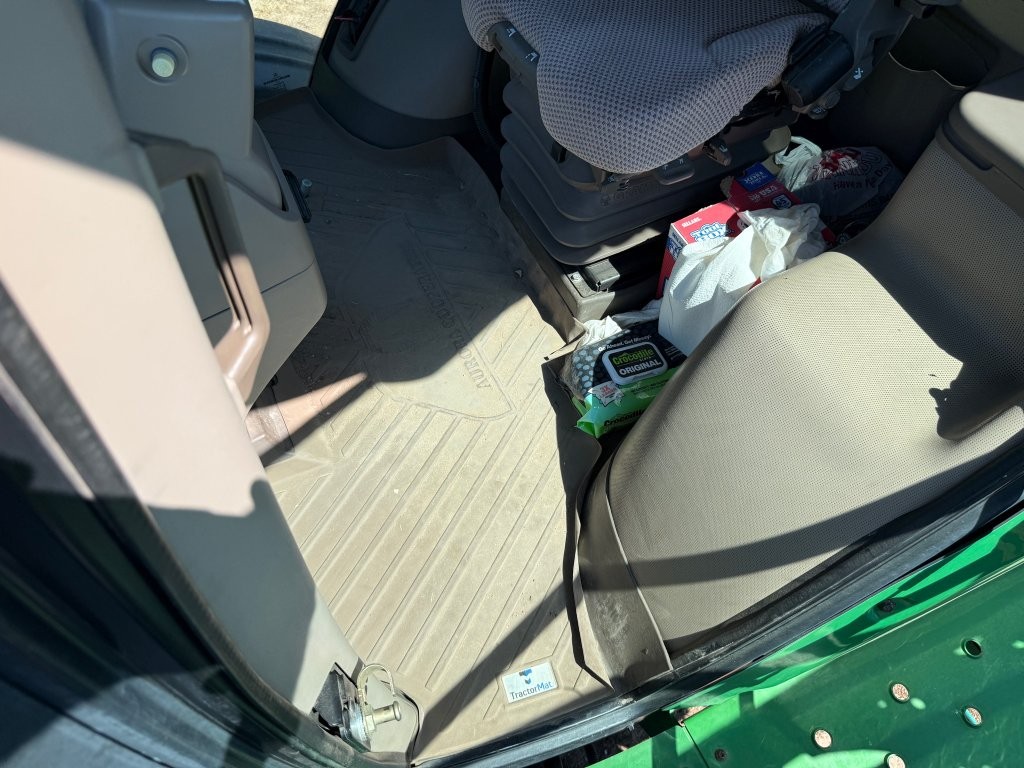 2016 John Deere R4045 Sprayer/High Clearance