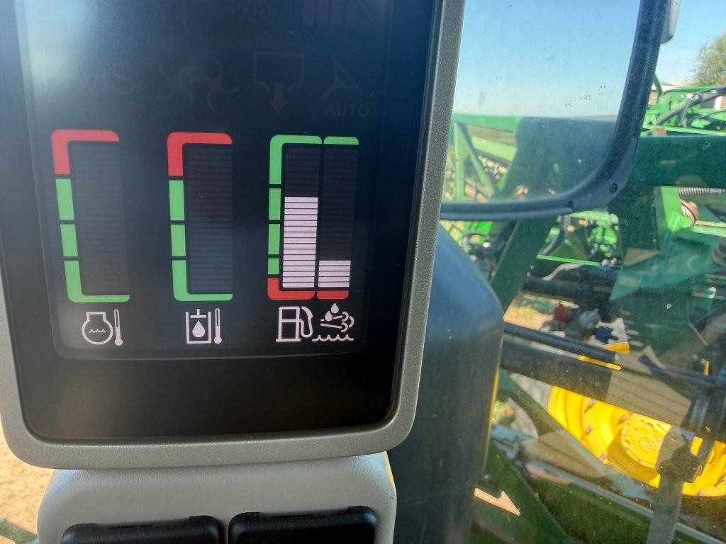 2016 John Deere R4045 Sprayer/High Clearance