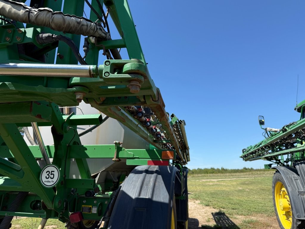 2016 John Deere R4045 Sprayer/High Clearance